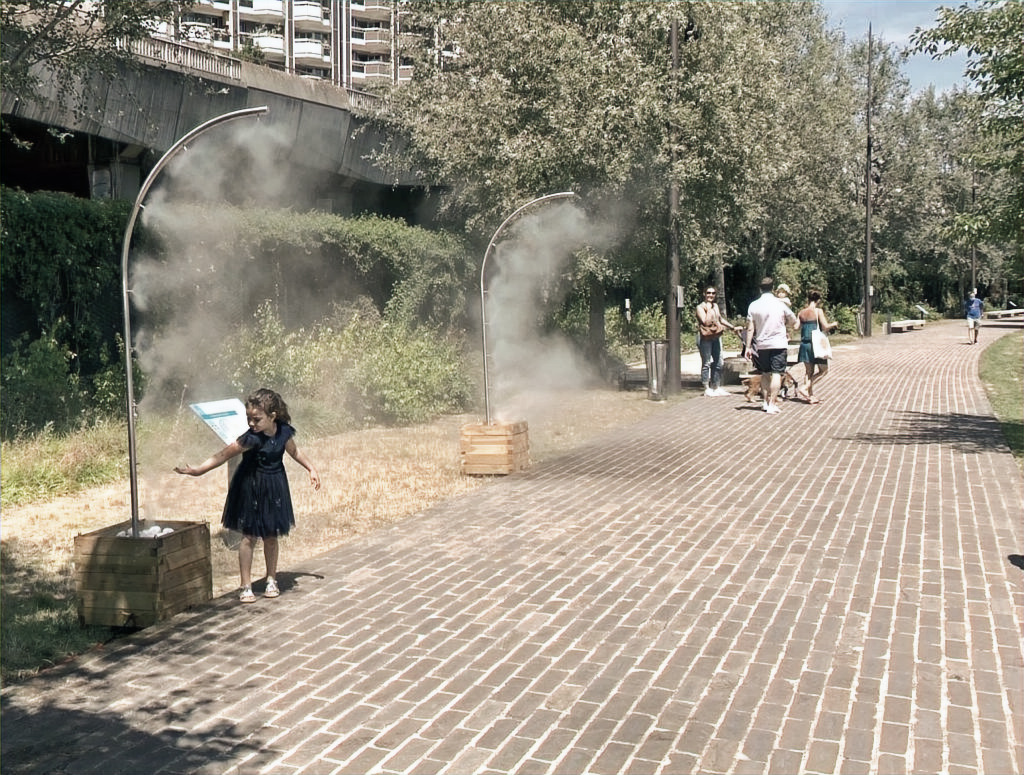 Mobilier urbain de brumisation - Arche rafra&icirc;chissante pour espace public