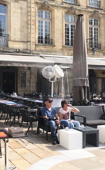 Brumisateur ventilateur mobile pour terrasse restaurant sans structure fixe